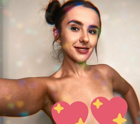 kayleyfree pretty actress pictures