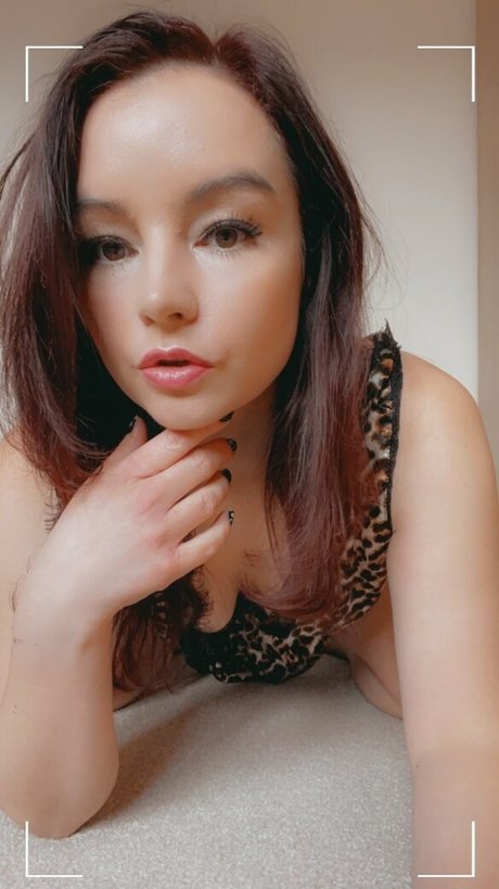 carla012 xxx model photo