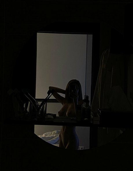 Anna Dubowick star pornographic photos