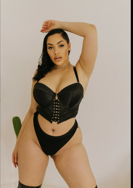 parisxhk pornstar art picture