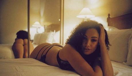 parisxhk art pornstar pictures