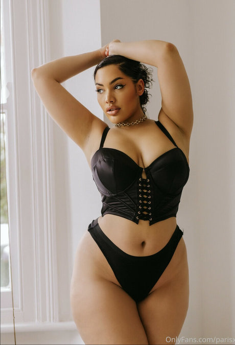 parisxhk exclusive star pictures