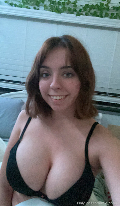 Mia applez beautiful pornstar pic