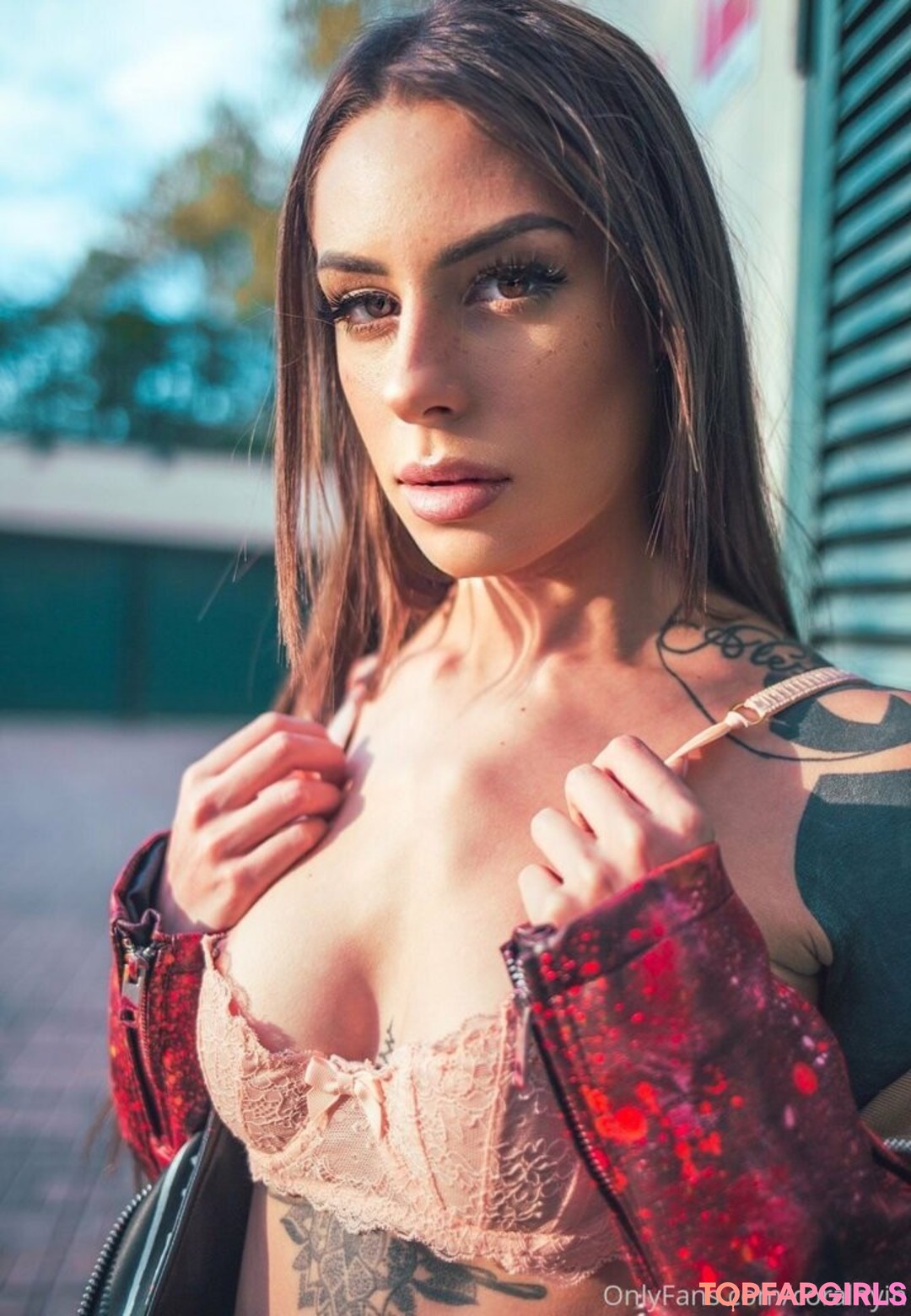 co ra lin erotic star gallery