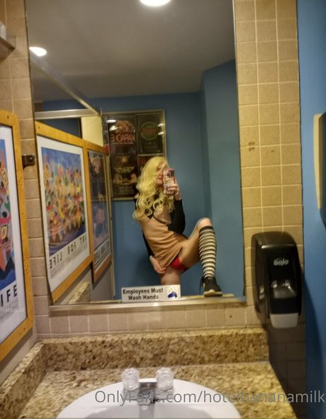 hotelbananamilk adult model galleries
