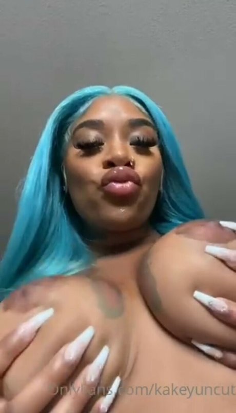 Lickmykakez model high quality pic