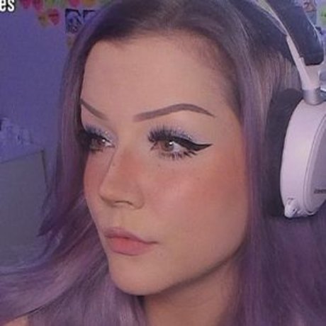 Lillithy hot actress photo