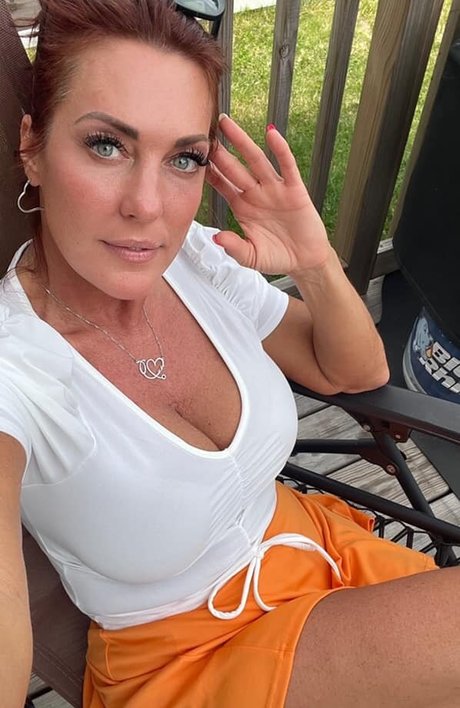 KellyK nice actress pics