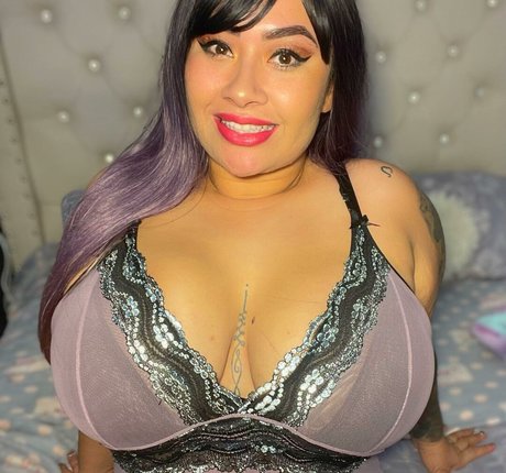 Erica Blaalz model adult image