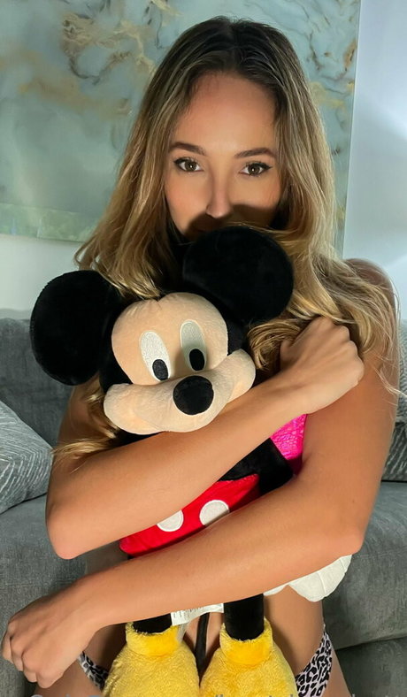 beatrizcorbett erotic model photo