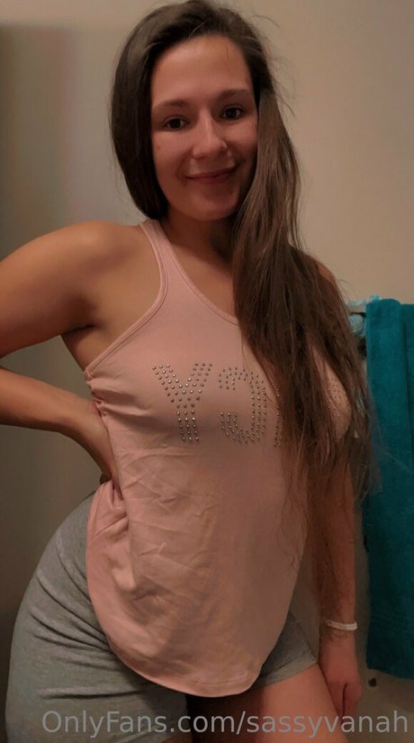 sassyvanah beautiful pornstar img