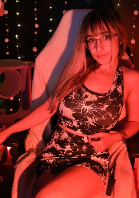 Maya ASMR star archive