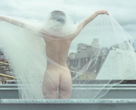 Laura Fernandes nudes actress image