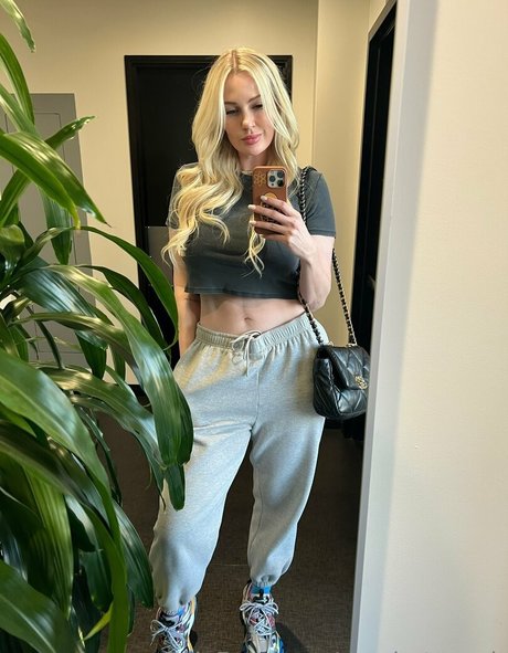 veryhotvocab adult actress img