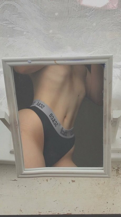 njewell02 top actress img