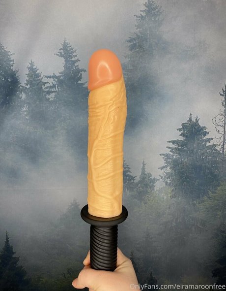 eiramaroonfree art star archive