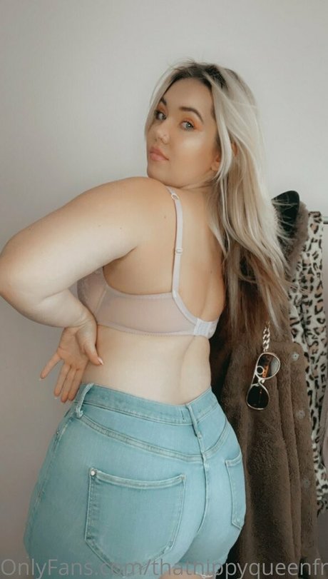 thathippyqueenfree star beautiful photo