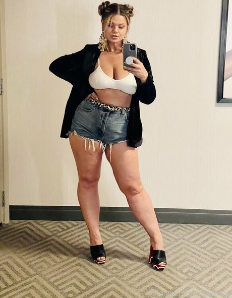 luluwunderful nude star gallery