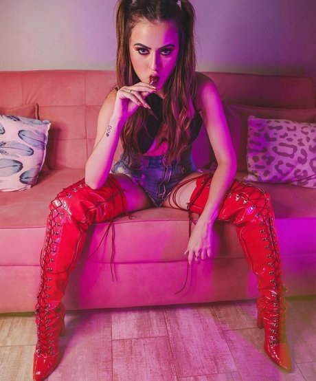 Jana Make star adult archive