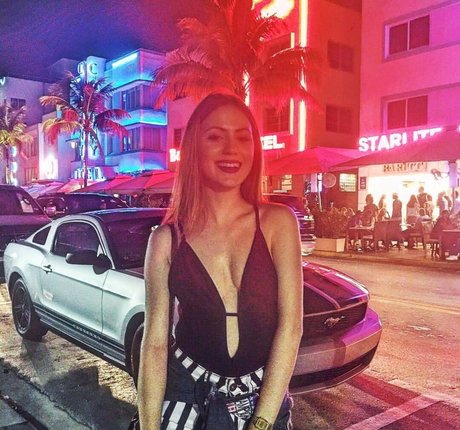 big ass blonde onlyfans free nude pics