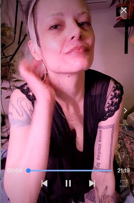 Henna Nueller nice actress pictures