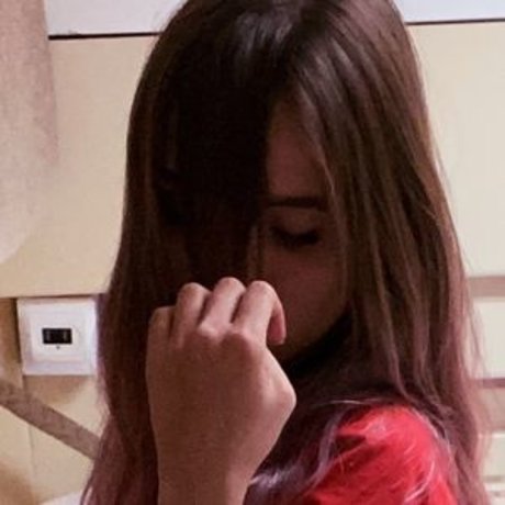 Reebeeca sexy model gallery