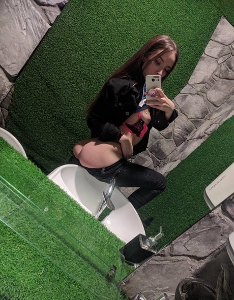 Reebeeca hot pornstar galleries