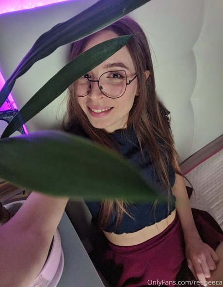 Reebeeca free pornstar images