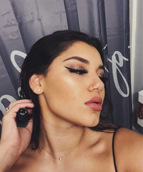 Hannah Malvone Profile pic