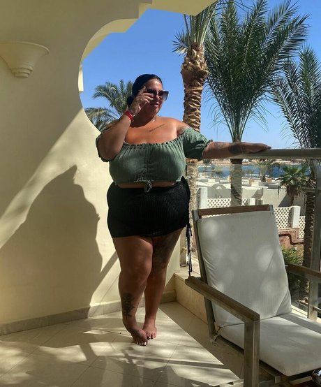 silicone onlyfans erotic pics