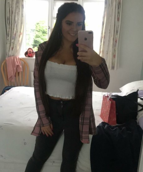 Kirsty Brittain hd pornstar picture