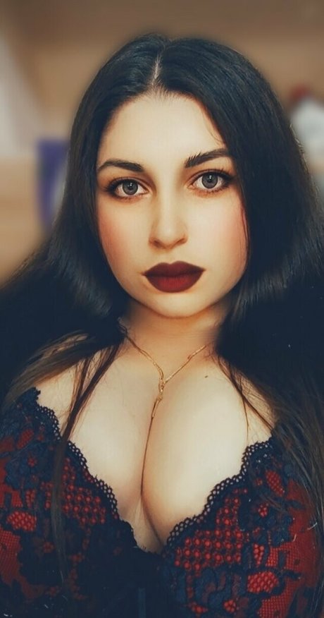 adelinaroccos model pornographic picture