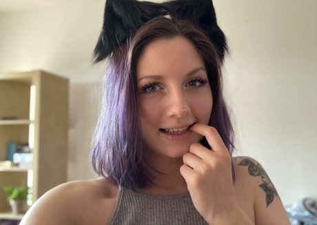 solo pussy onlyfans naked photo