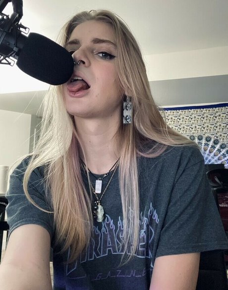 Laced Up Lace Profile pic