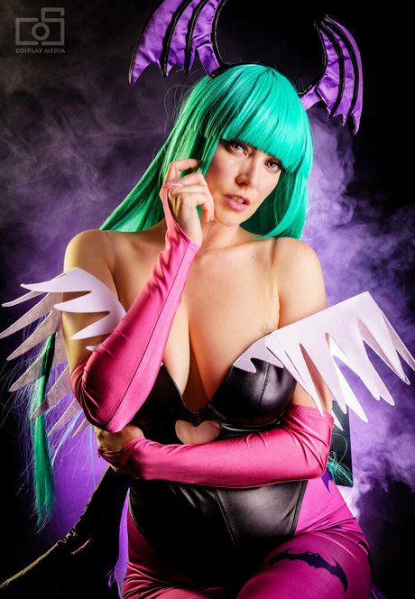 layneneko hot actress pics