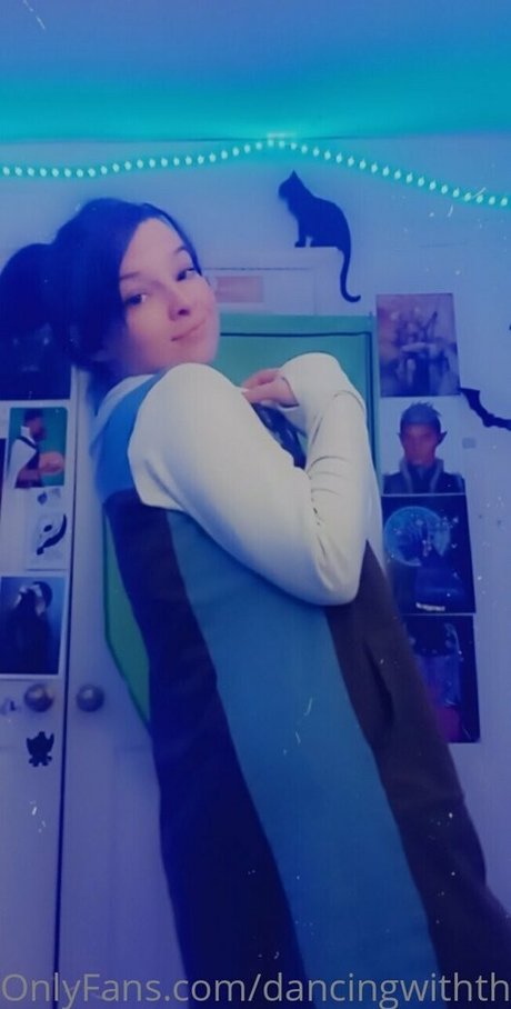 Dancingwiththefae pornstar nude gallery