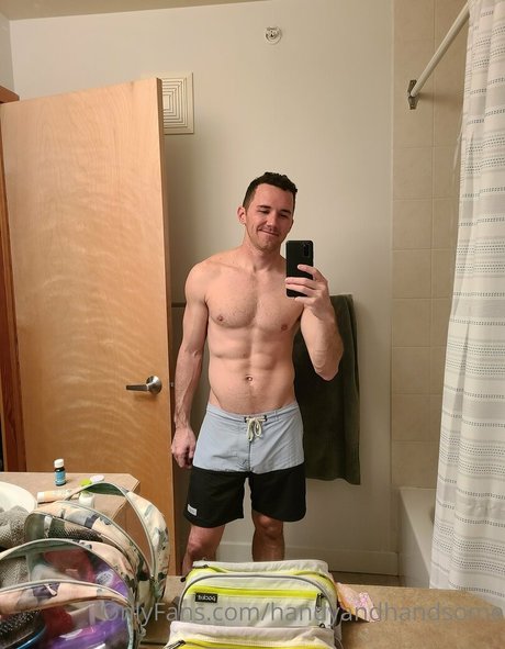 handyandhandsome naked actress img