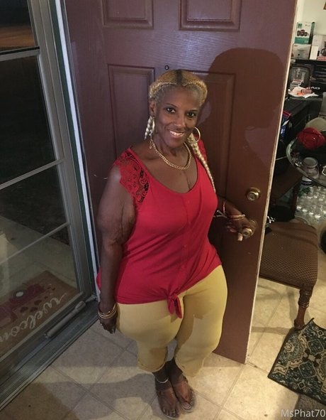 msphat70 xxx actress photo