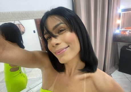 lunatransgirl naked pornstar archive