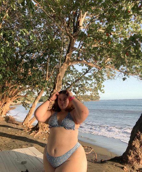 LuciaMaison porn model pic