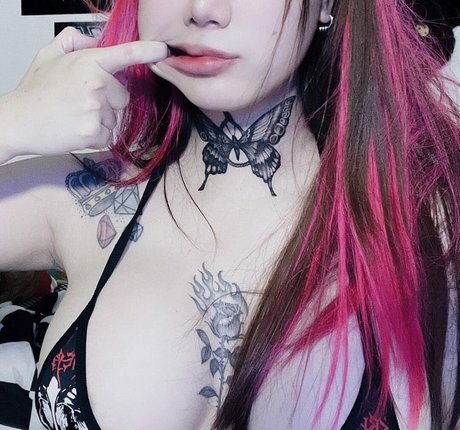 curly ebony onlyfans pornographic image