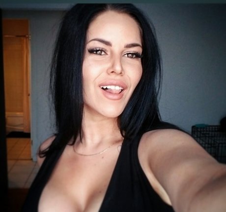 Annah belle nude model pictures