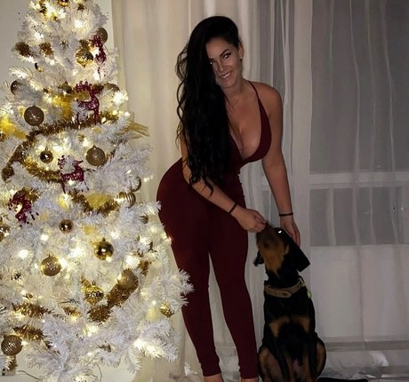 Annah belle model erotic photos