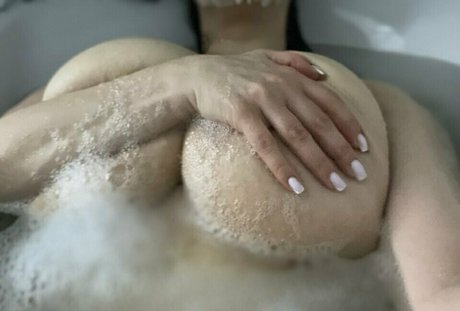 fat ass onlyfans hot naked pics