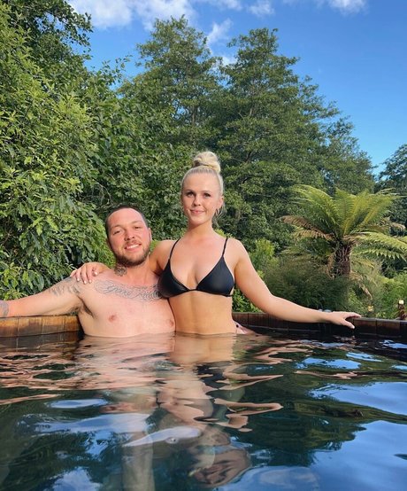 ellaredmond pornstar sex img