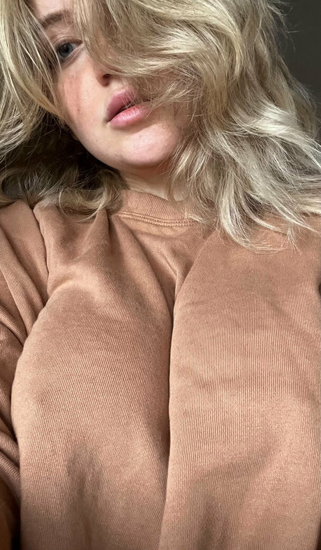 yourwhiterabbitt pornstar nude photos