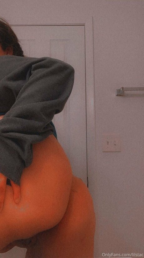 lilstac star nude images