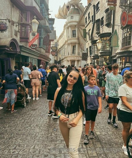 yoga onlyfans free naked image