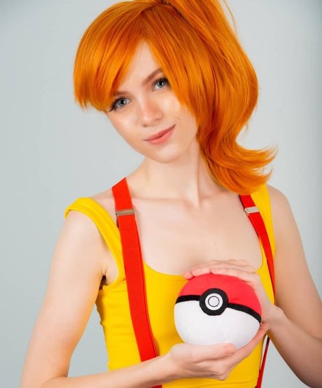 MoonLadyTay hot pornstar image