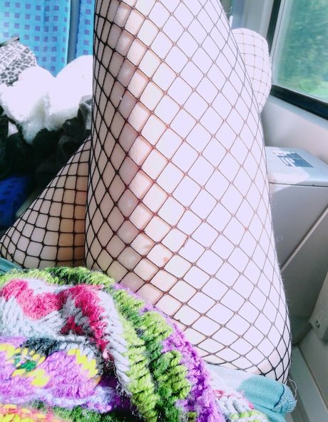 Id0lls star high quality pic